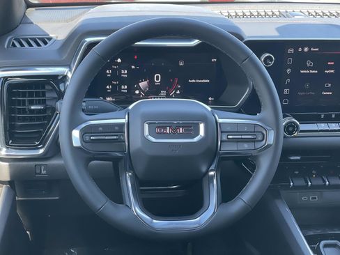 New 2026 GMC Canyon Elevation image 10