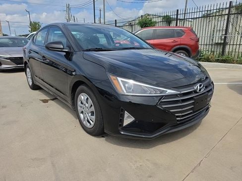 Used 2020 Hyundai Elantra SE FWD image 6