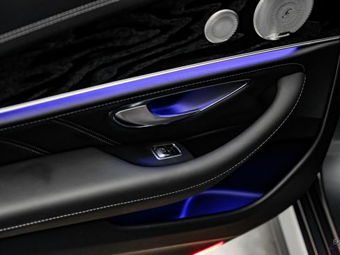 Used 2018 Mercedes-Benz E 63 AMG S image 99