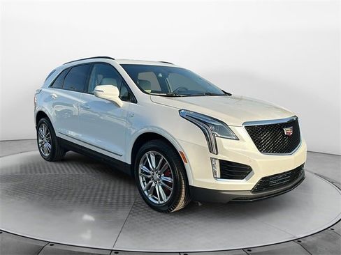 New 2025 Cadillac XT5 Sportv image 1