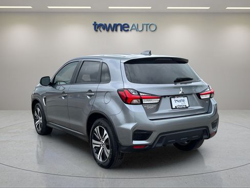 Used 2025 Mitsubishi Outlander Sport SE AWD/4WD image 3