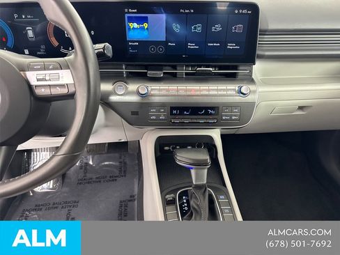 Used 2025 Hyundai Kona SEL FWD image 32