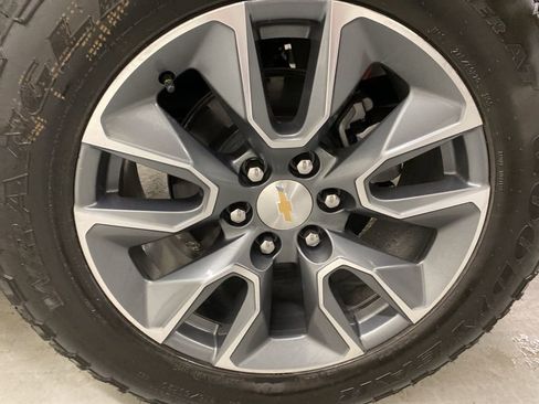 New 2026 Chevrolet Silverado 1500 LT w/ Z71 Off-Road Package image 26