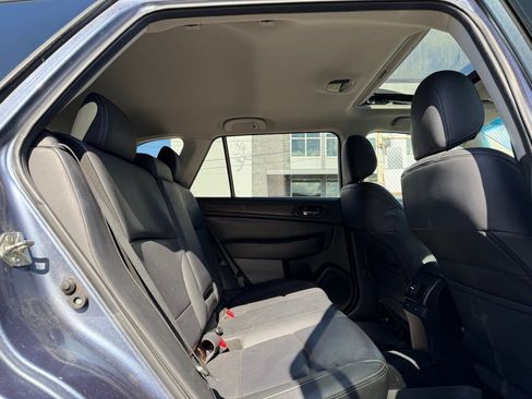 Used 2015 Subaru Outback 2.5i Limited image 12