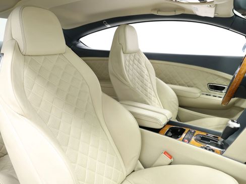Used 2016 Bentley Continental GT image 65
