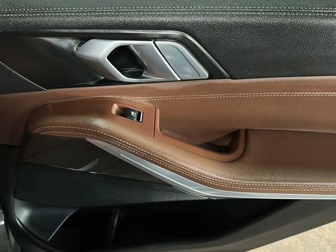 Used 2022 BMW X5 xDrive40i w/ Premium Package image 18