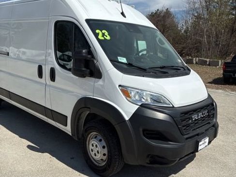 Used 2023 RAM ProMaster 2500 FWD image 5