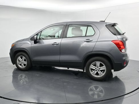 Used 2020 Chevrolet Trax LS FWD image 5