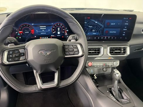 Used 2025 Ford Mustang GT Premium RWD image 13