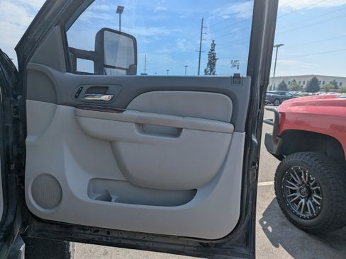 Used 2010 GMC Sierra 2500 SLT AWD/4WD image 28
