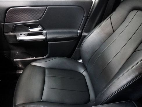 Used 2022 Mercedes-Benz GLA 250 image 28