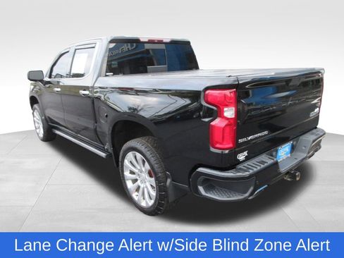 Used 2019 Chevrolet Silverado 1500 High Country w/ Technology Package AWD/4WD image 3