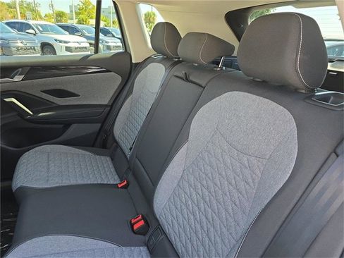 New 2025 Volkswagen Tiguan S image 10