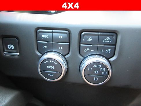 Certified 2025 GMC Sierra 1500 AT4 w/ AT4 Premium Package AWD/4WD image 34