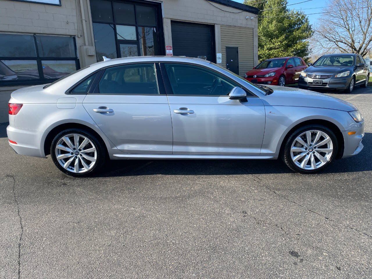Used 2018 Audi A4 2.0T Premium w/ Convenience Package AWD/4WD image 2
