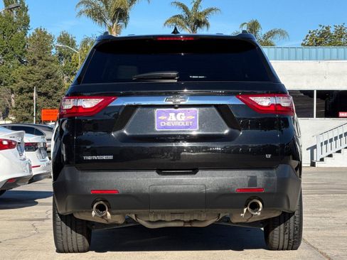 Used 2020 Chevrolet Traverse LT w/ LPO, Black Accent Package image 5