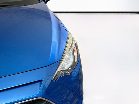 Used 2020 Toyota Yaris LE image 9
