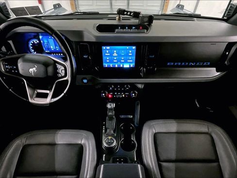 Used 2021 Ford Bronco Black Diamond image 14