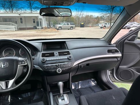 Used 2012 Honda Accord EX image 18