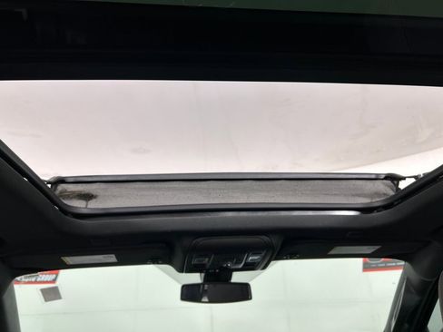 Used 2022 Chevrolet Tahoe RST w/ Luxury Package image 28