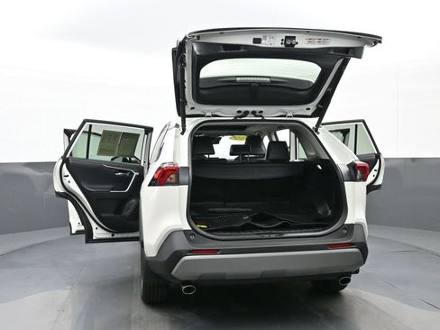 Used 2022 Toyota RAV4 Limited image 70