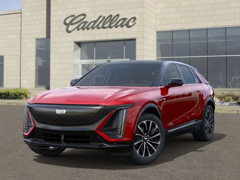 New 2026 Cadillac Lyriq Sport w/ LPO, Floor Liner Package AWD/4WD image 6
