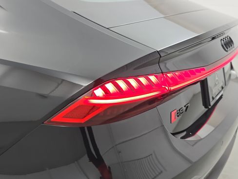 Used 2024 Audi RS 7 Performance AWD/4WD image 35
