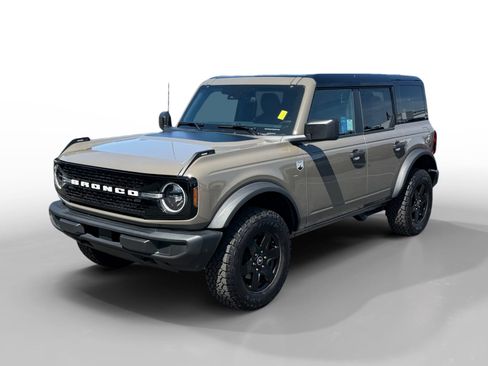 Used 2025 Ford Bronco Big Bend AWD/4WD image 1