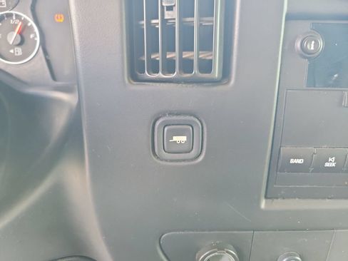 Used 2012 GMC Savana 1500 RWD image 33