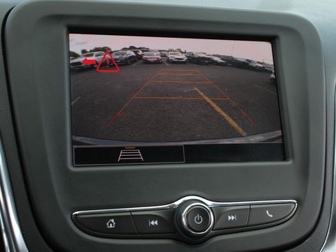 Used 2022 Chevrolet Equinox LT AWD/4WD image 14