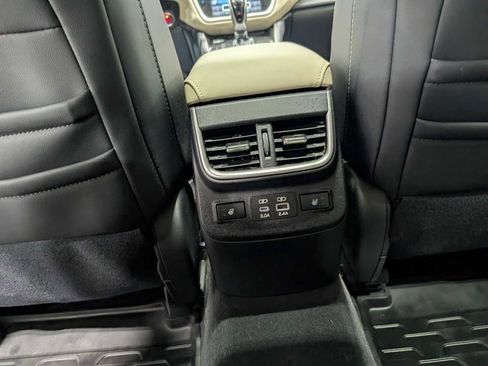 Used 2025 Subaru Outback Limited XT image 21