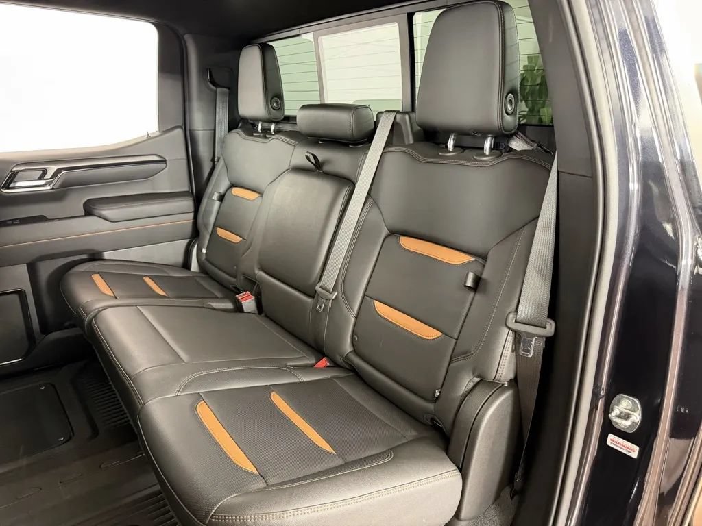 Used 2022 GMC Sierra 1500 AT4 w/ AT4 Premium Package AWD/4WD image 37