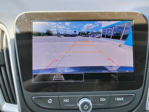 Used 2025 Chevrolet Malibu LT FWD image 18