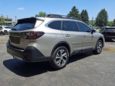 Used 2020 Subaru Outback Limited w/ Popular Package #2 AWD/4WD image 9