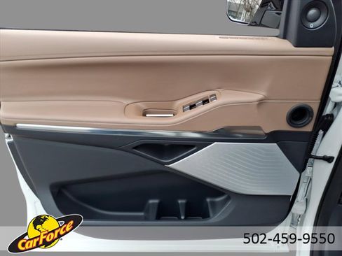 Certified 2025 Lincoln Navigator L Black Label image 16