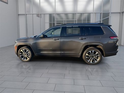 Used 2021 Jeep Grand Cherokee L Overland w/ Advanced Protech Group III image 6