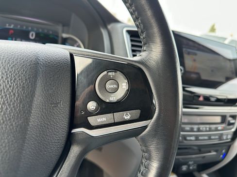Used 2022 Honda Pilot Elite image 25