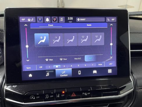 Used 2022 Jeep Compass Limited image 19