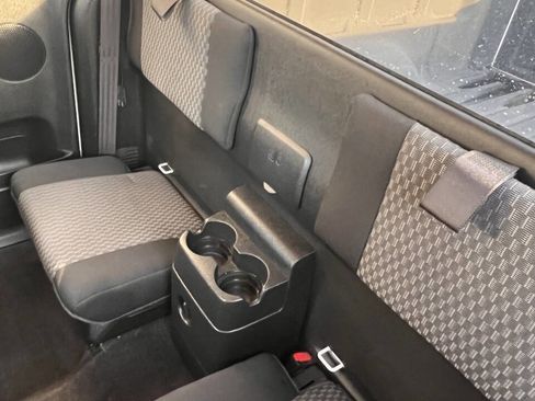 Used 2007 Isuzu i-370 LS image 12