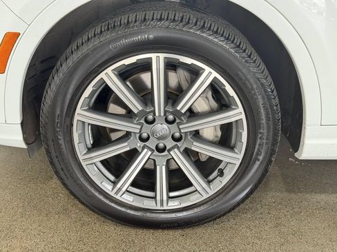 Used 2019 Audi Q7 3.0T Premium Plus w/ Premium Plus Package AWD/4WD image 8