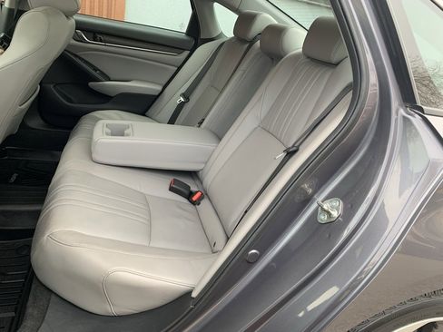 Used 2018 Honda Accord Touring image 28