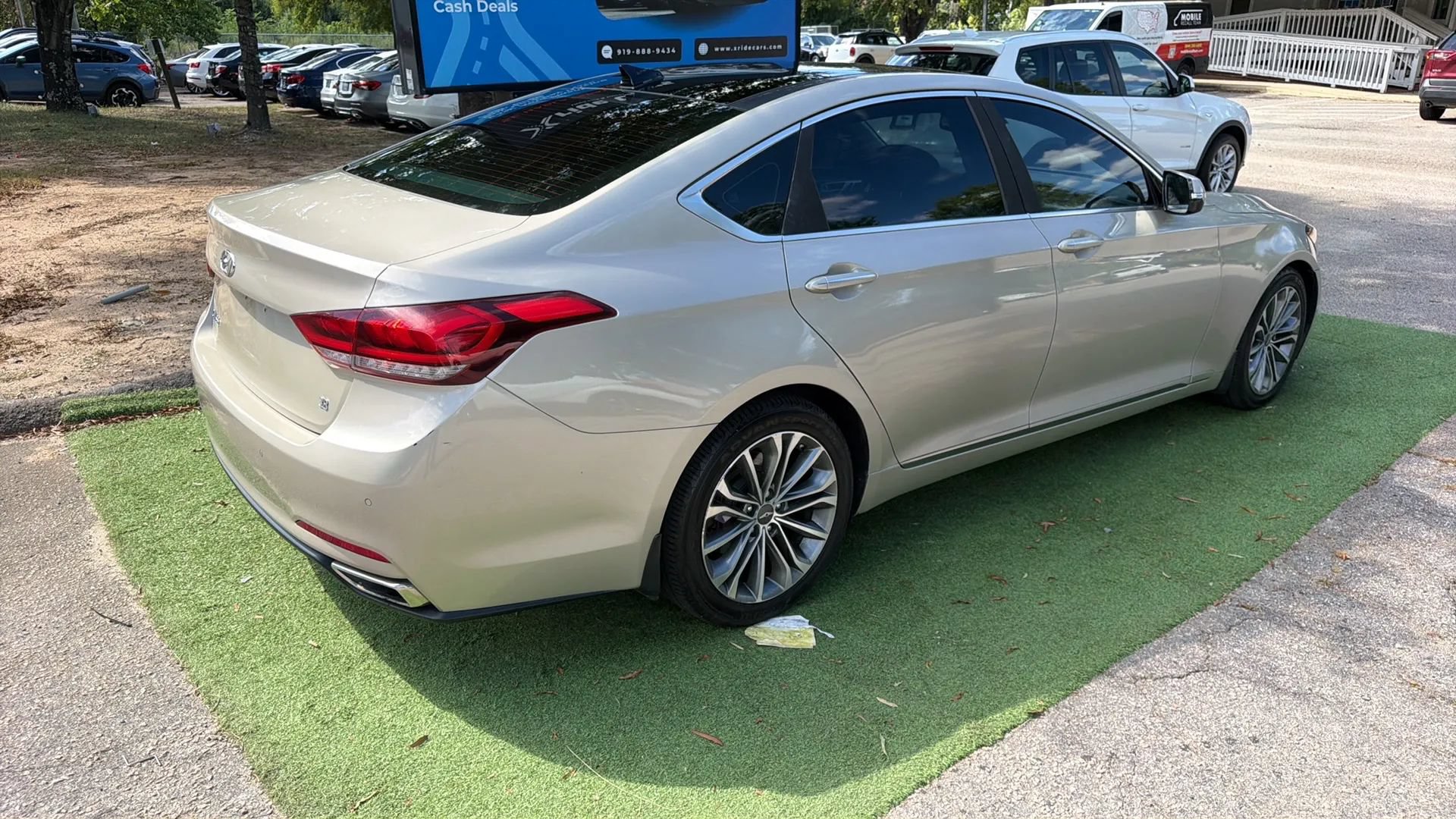 Used 2015 Hyundai Genesis 3.8 w/ Option Group 03 RWD image 6