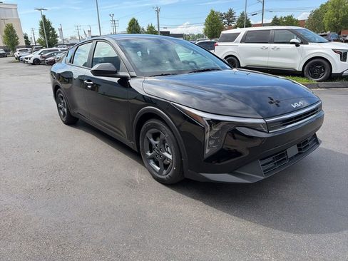 New 2026 Kia K4 FWD image 5