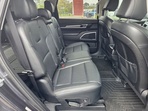 Used 2022 Kia Telluride LX AWD/4WD image 28