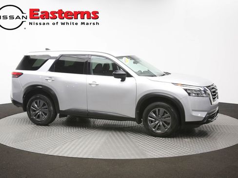 Used 2024 Nissan Pathfinder S AWD/4WD image 46