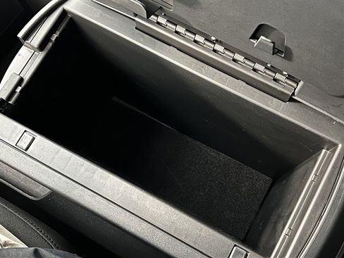 Used 2012 Nissan Titan SV w/ SV Value Truck Pkg image 48