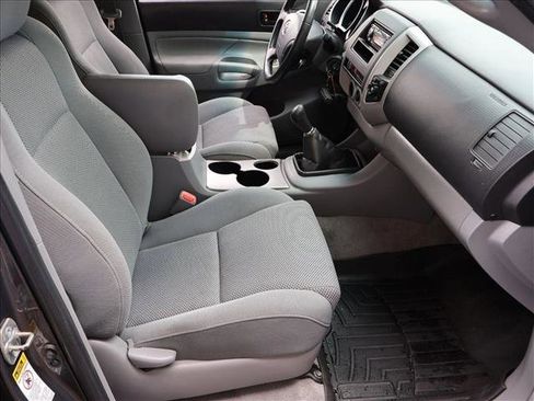 Used 2010 Toyota Tacoma 4x4 Double Cab image 25