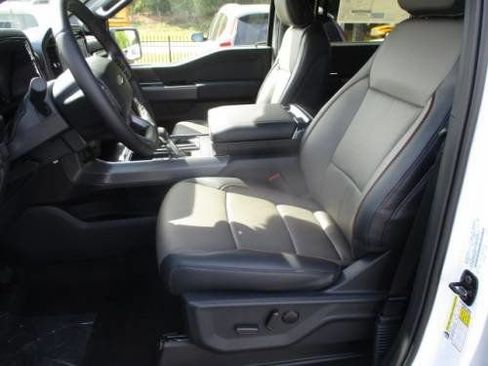 New 2025 Ford F150 Lariat w/ Equipment Group 501A Mid image 9