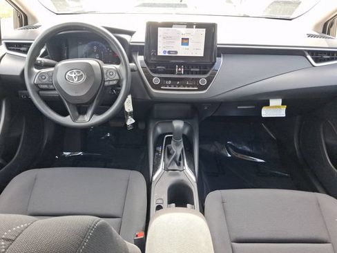 Used 2026 Toyota Corolla LE FWD image 7