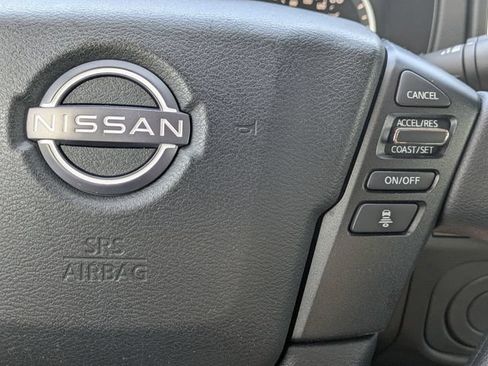 Used 2025 Nissan Frontier SV RWD image 28